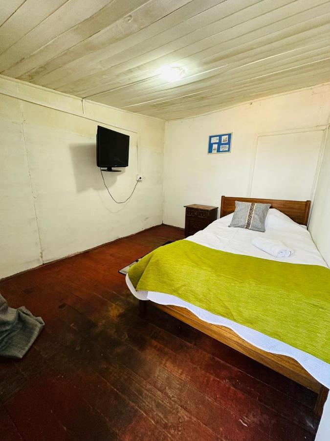 Hostal 3 Norte サンアントニオ エクステリア 写真