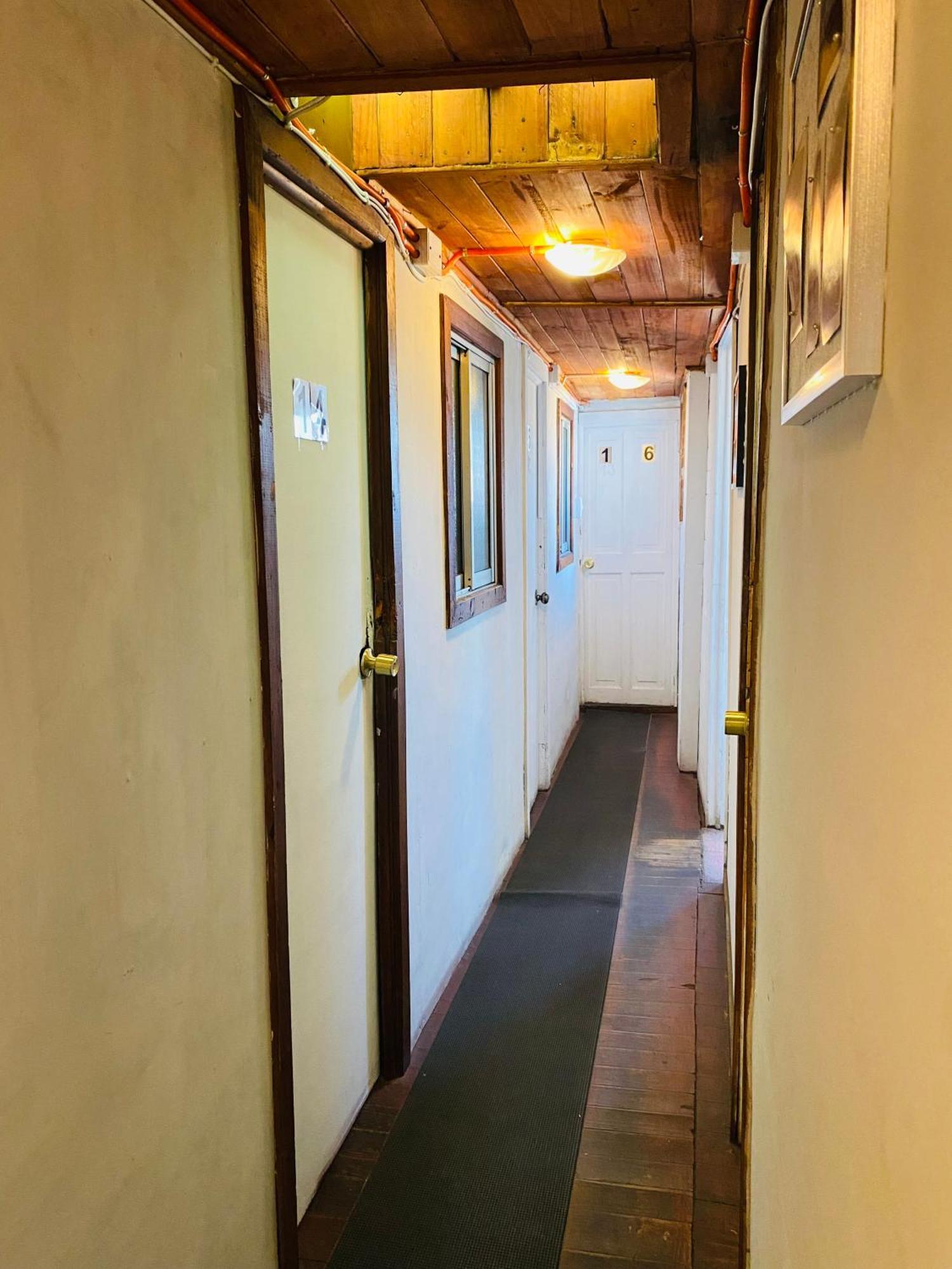 Hostal 3 Norte サンアントニオ エクステリア 写真
